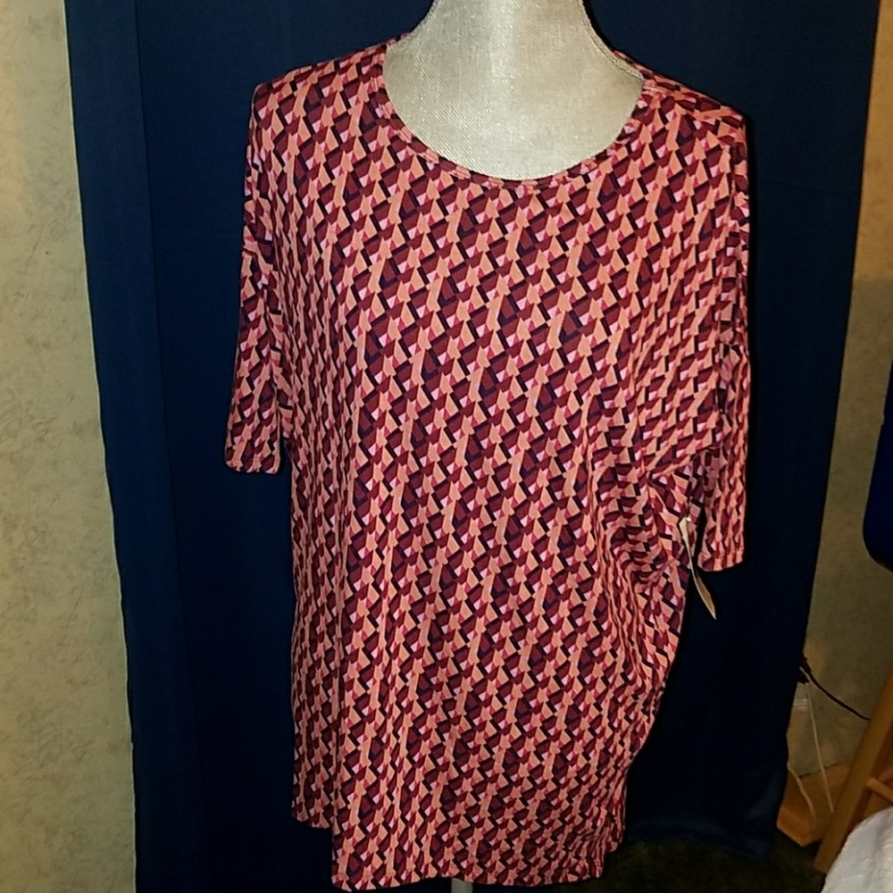 New LuLaRoe Irma top